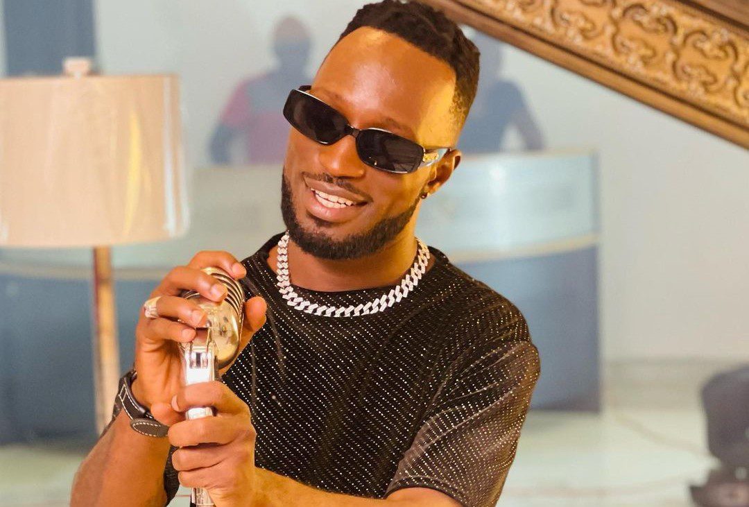 Mikie Wine Hints at Holding a Concert