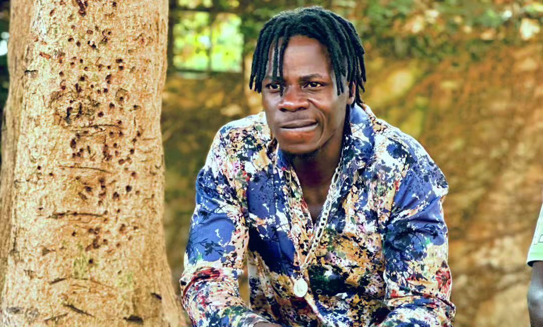 Alien Skin Hits Hard at His Critics in “Ensalwa” New Release Alien Skin Hits Hard at His Critics in “Ensalwa” New Release