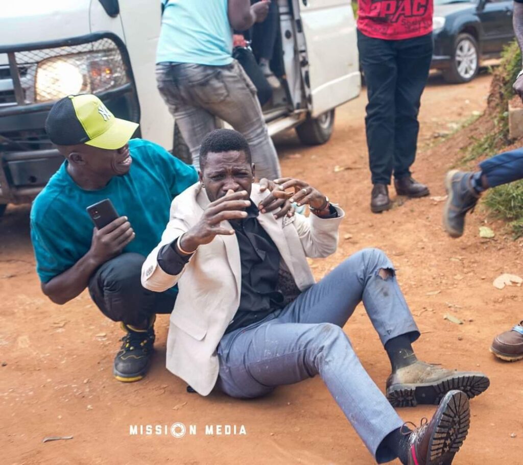 Police clarify Bobi Wine’s leg injury resulted from stumbling, dispelling rumors of a shooting incident Police clarify Bobi Wine’s leg injury resulted from stumbling, dispelling rumors of a shooting incident