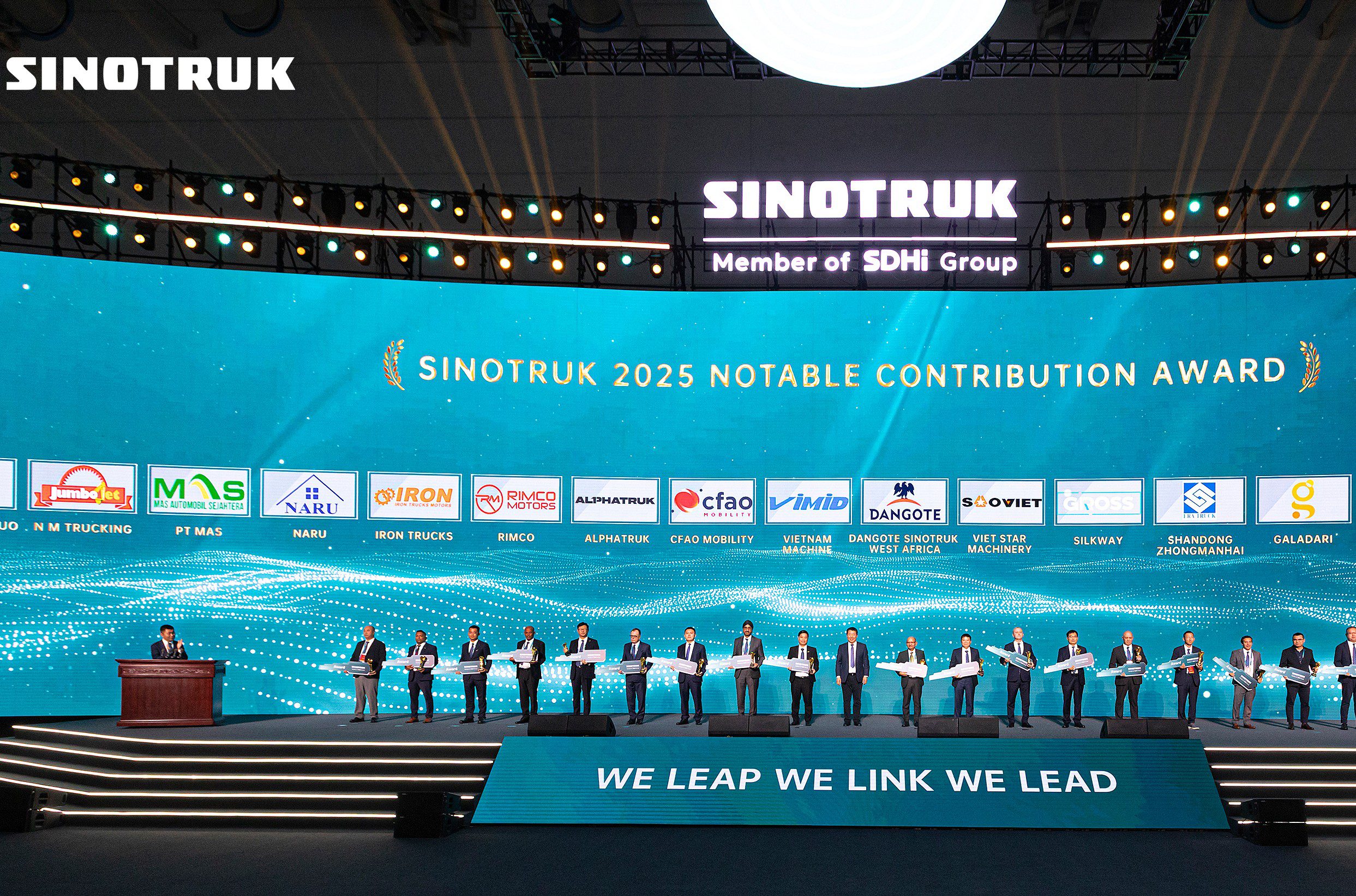 Double Q's partner SINOTRUK hosts Successful 2025 Global Partners ...